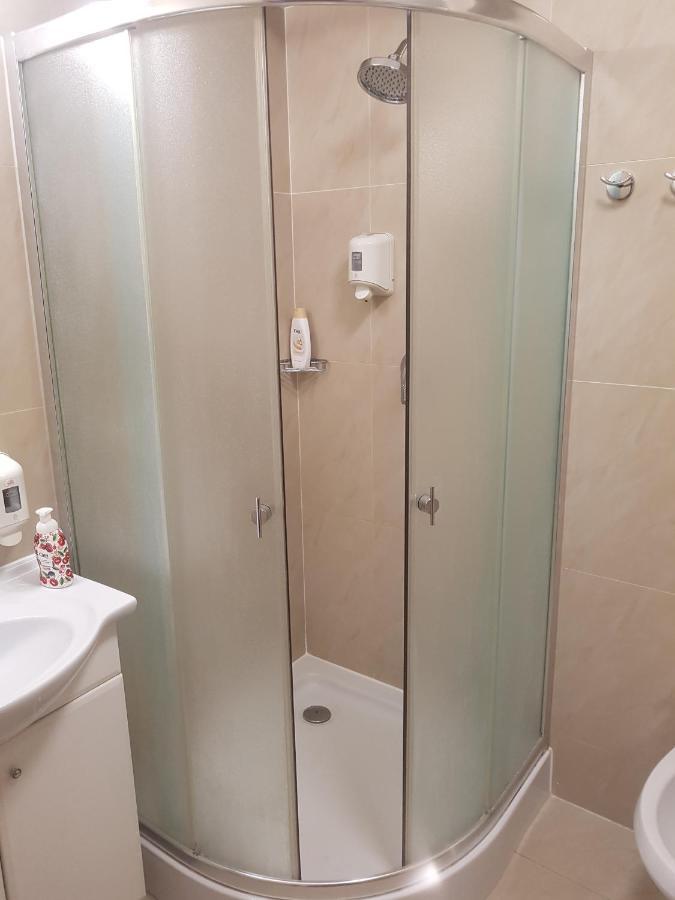 Apartament Kasprowicza Kolobrzeg Appartamento Esterno foto
